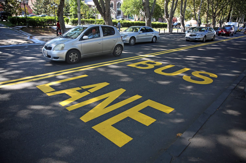 BUS LANE-ების წესების დარღვევისთვის ჯარიმებიდან ბიუჯეტში ₾4,5 მილიონზე მეტი შევიდა