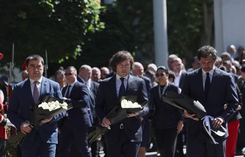 Prime Minister of Georgia Pays Tribute to the Memory of the Servicemen Fallen in WWII at the Veterans Culture and Recreation Park