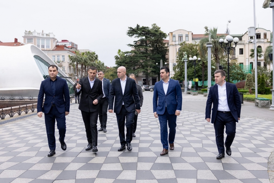 ბათუმი ზაფხულის ტურისტული სეზონისთვის ემზადება