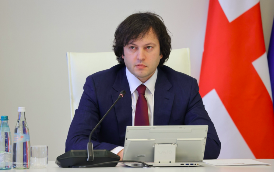 ეს სიმახინჯე არ ეკადრება ჩვენს ლამაზ დედაქალაქს, ჩვენ ყურადღებას მივაქცევთ იმას, რომ პროექტი, რომელიც განხორციელდება იმ ადგილზე, ჰარმონიულად იყოს შერწყმული ძველი თბილისის გარემოსთან - ირაკლი კობახიძე „რიყის დოქებზე“