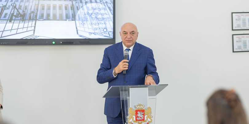 საზღვაო ტრანსპორტის სააგენტოს დირექტორს, ალექსი ახვლედიანს უფლებამოსილება შეუწყდა