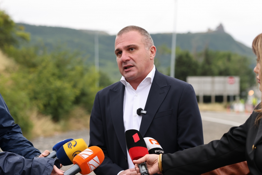 მაგისტრალებთან სავაჭრო ობიექტების უკანონო განთავსებაზე ჩვენი მიდგომა იქნება მკაცრი - რევაზ სოხაძე