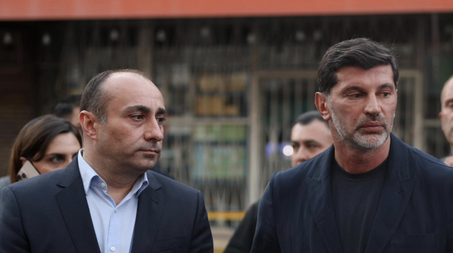 ამ ეტაპზე რაც შემიძლია დაგიდასტუროთ, რომ მხოლოდ ერთი ადამიანია კლინიკაში გადაყვანილი, კონტაქტურია, უტარდება სამედიცინო დახმარება - გეკა გელაძე