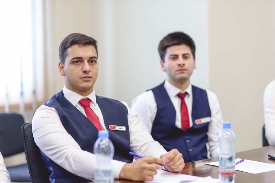 საქართველოს რკინიგზაში მგზავრთა მომსახურების სფეროში დასაქმებული თანამშრომლების გადამზადება მიმდინარეობს
