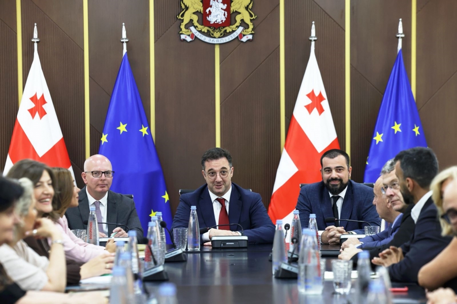 Minister of Environmental Protection and Agriculture Introduces Two New Deputies of the Minister