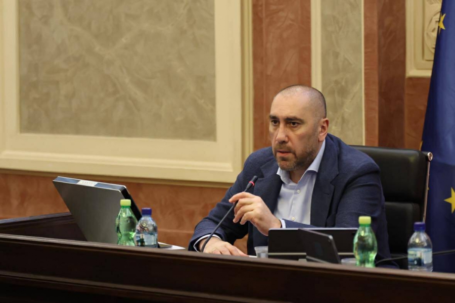 მინდა, თითოეულ თქვენგანს მადლობა გადავუხადო იმისათვის, რომ ამ ოთხი წლის განმავლობაში ჩვენმა გუნდმა დედაქალაქისთვის ბევრი სასიკეთო საქმე გააკეთა - ზურაბ აბაშიძე