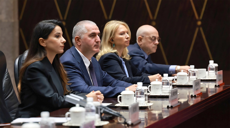 ირაკლი კობახიძის ხელმძღვანელობით ჩინეთის პრემიერთან ძალიან მნიშვნელოვანი შეხვედრა შედგა, რომელიც არსებითია ქვეყნებს შორის სხვადასხვა, მათ შორის ფინანსური ურთიერთობების განვითარებისთვის - ნათია თურნავა