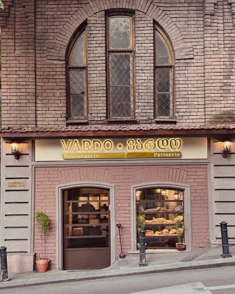 ვხედავთ, რომ მომხმარებელთა ნდობა ჩვენს მიმართ მუდმივად იზრდება, რაც დამატებით მოტივაციას გვაძლევს - “ვარდო”