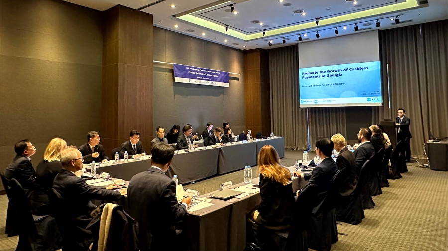 საქართველოს ეროვნულ ბანკსა და კორეის ცენტრალურ ბანკს შორის თანამშრომლობის ფარგლებში საქართველოში უნაღდო გადახდების განვითარების ხელშეწყობის პროექტი ხორციელდება