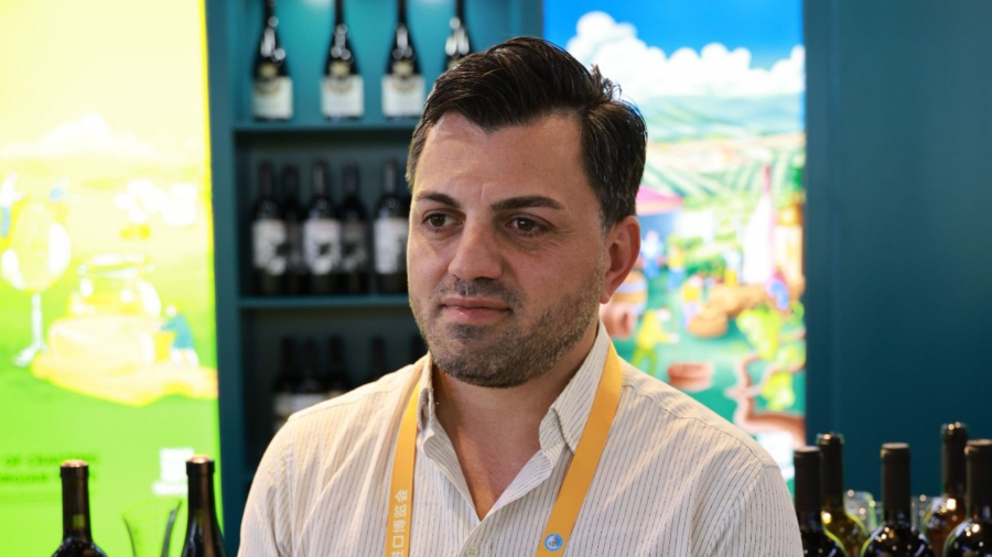 ჩინეთის ექსპორტის გამოფენაში პირველად ვმონაწილეობთ და ინტერესი ძალიან დიდია - ვფიქრობთ, უახლოეს მომავალში შევძლებთ ჩვენი ღვინის ექსპორტს ჩინეთში - „ნათენაძის მარანის“ ხელმძღვანელი