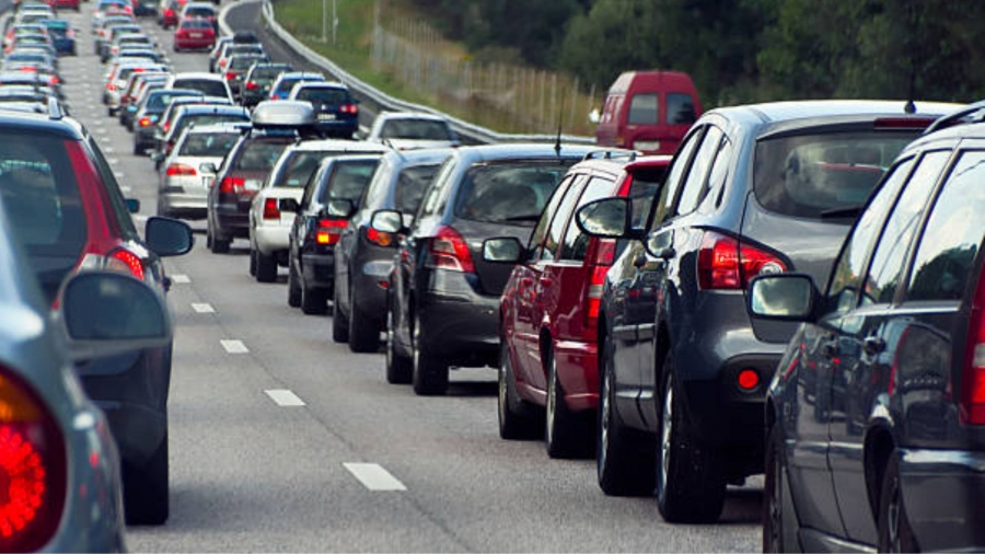 საქართველოში რეგისტრირებული ავტომობილების 52% 20 წელზე მეტი ასაკისაა - TBC Capital