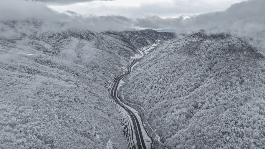რიკოთის უღელტეხილზე, ახალ ჩქაროსნულ გზაზე გადაადგილება შუადღიდან იქნება შესაძლებელი