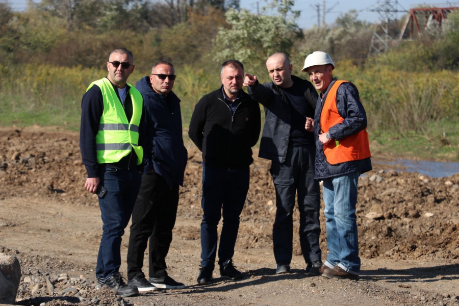საქართველოს ნავთობისა და გაზის კორპორაცია მდინარე ყვირილას სანაპიროს გამაგრების სამუშაოებს ასრულებს