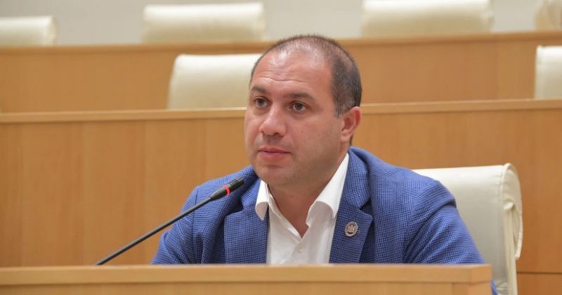 მივიღეთ არსებული ადგილების შენარჩუნების გადაწყვეტილება და არ ვამცირებთ სტუდენტთა ჩარიცხვის კვოტებს - გივი მიქანაძე უნივერსიტეტების გაერთიანებაზე