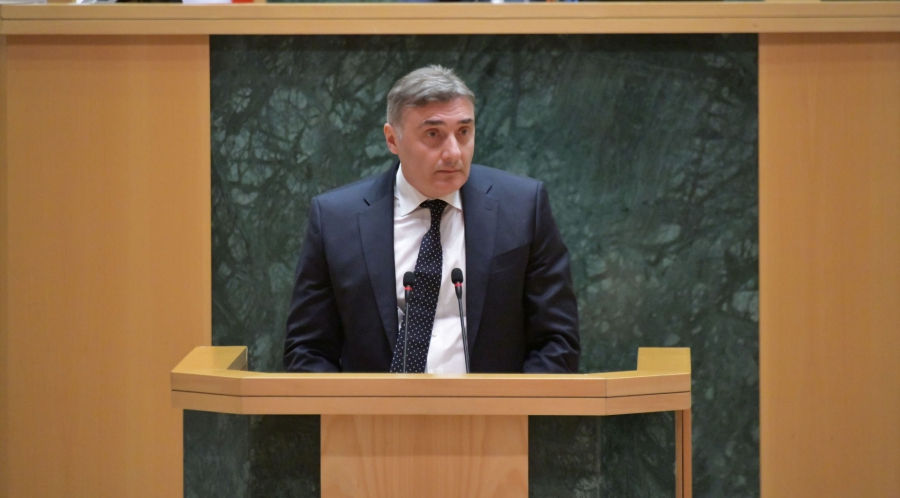 ფასწარმოქმნის ჯაჭვის ზემოთ მდგომი წერტილი უფრო პრივილეგირებულია, ეს ასიმეტრიული ურთიერთობა თავის მხრივ იწვევს ინფლაციურ წნეხს, რაც საბოლოო ჯამში, ერთეულის ფასში აისახება და მომხმარებელი იხდის - შოთა ბერეკაშვილი