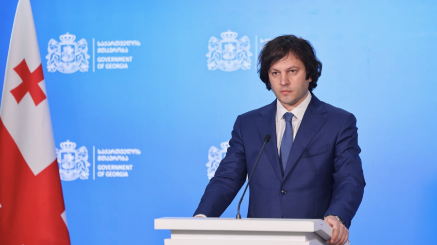 რეკორდულ ნიშნულზეა ჩვენი სავალუტო რეზერვები, ძალიან მყარია ლარის კურსი, ინფლაციური პროცესები სწორად რეგულირდება, მონეტარული, ფისკალური პოლიტიკის კუთხით, ეროვნული ბანკის საქმიანობა არის ძალიან წარმატებული - პრემიერი