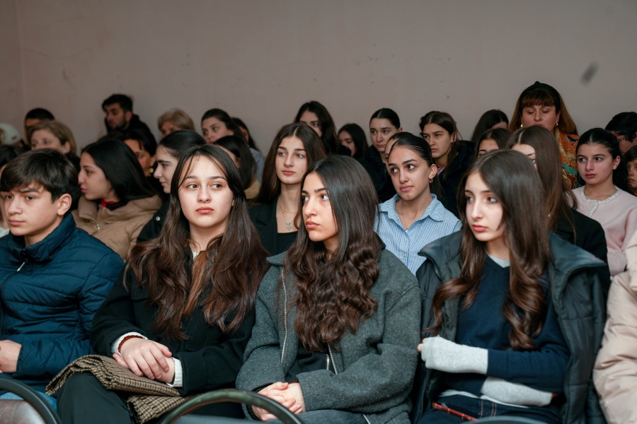 გარემოსდაცვითი ინფორმაციისა და განათლების ცენტრის ინიციატივით, საგარეჯოს მუნიციპალიტეტის ოცხდახუთ საჯარო სკოლებში გარემოსდაცვით საკითხებზე საინფორმაციო-შემეცნებითი შეხვედრები გაიმართა