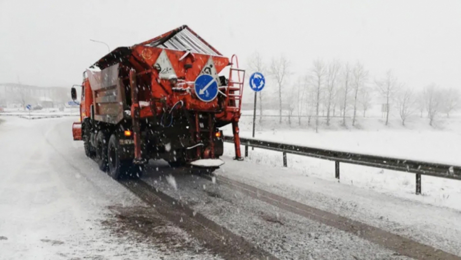 ახალციხე-ვალეს საბაჟოს მონაკვეთზე, ახალციხე-ნინოწმინდის და ახალქალაქი-კარწახის გზებზე მისაბმელიანი და ნახევრადმისაბმელიანი ავტოტრანსპორტის მოძრაობა აკრძალულია
