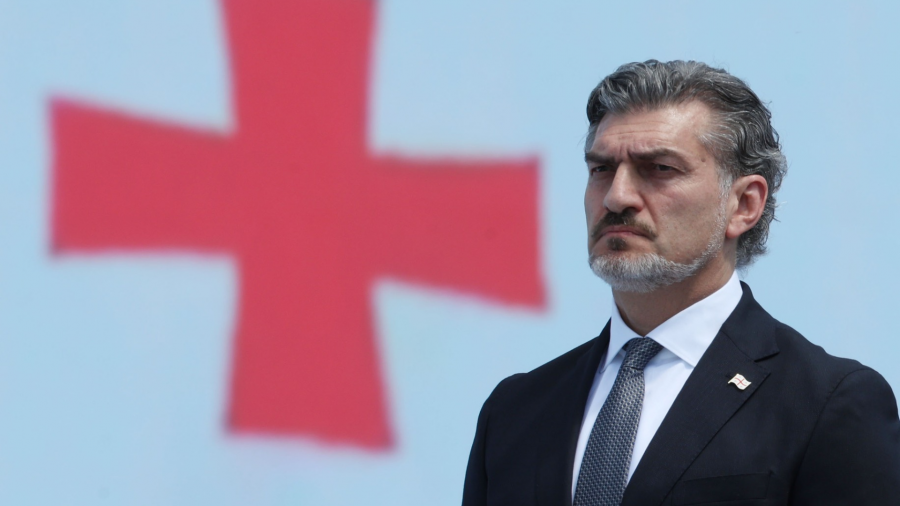 საქართველოს პრეზიდენტი მიხეილ ყაველაშვილი მილანში გაემგზავრა, სადაც ზამთრის XXV ოლიმპიური თამაშების გახსნის ცერემონიას დაესწრება