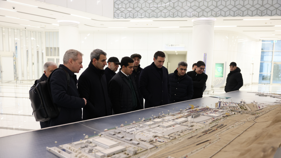 საქართველოს რკინიგზის გენერალურმა დირექტორმა, ლაშა აბაშიძემ აზერბაიჯანელ და თურქმენ კოლეგებთან ერთად, თურქმენბაშის საპორტო ინფრასტრუქტურა დაათვალიერა