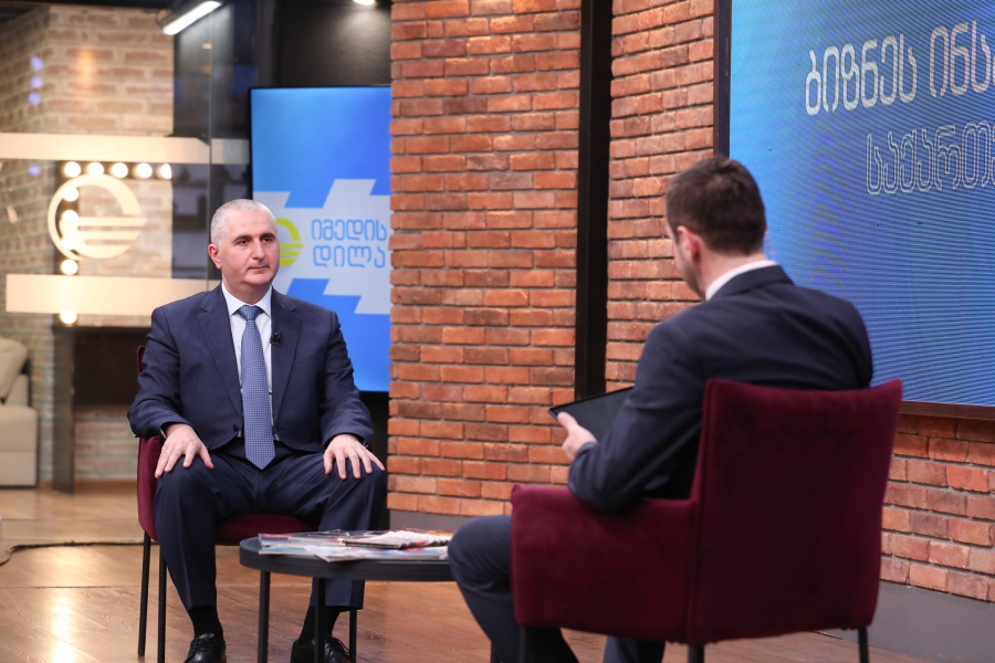 როდესაც ლარში ხდება გამოშვება, ამ შემთხვევაში ქვეყანა აღარ იღებს ვალუტის რისკს და რისკიანობის მაჩვენებელი გაცილებით დაბალია - ფინანსთა მინისტრი ეროვნულ ვალუტაში დენომინირებული ფასიანი ქაღალდების გამოშვებაზე