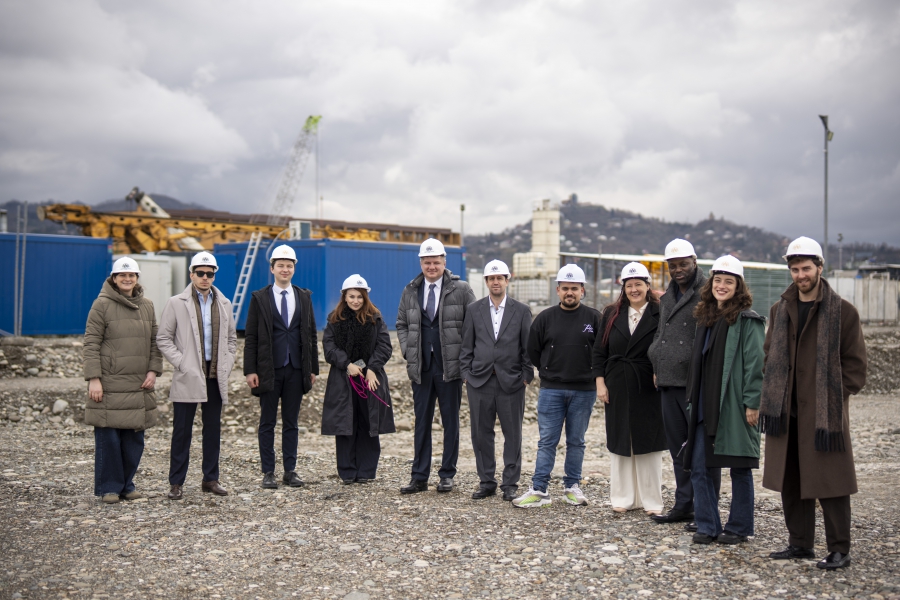 „ამბასადორი აილენდ ბათუმი“ სტრატეგიული კავშირების ქსელს ბრიტანულ ბაზარზე აფართოებს