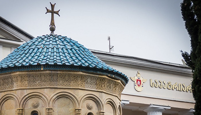 დღეს, საპატრიარქო რეზიდენციიდან ილია II-ს ყოვლადწმინდა სამების სახელობის საპატრიარქო ტაძარში გადაასვენებენ