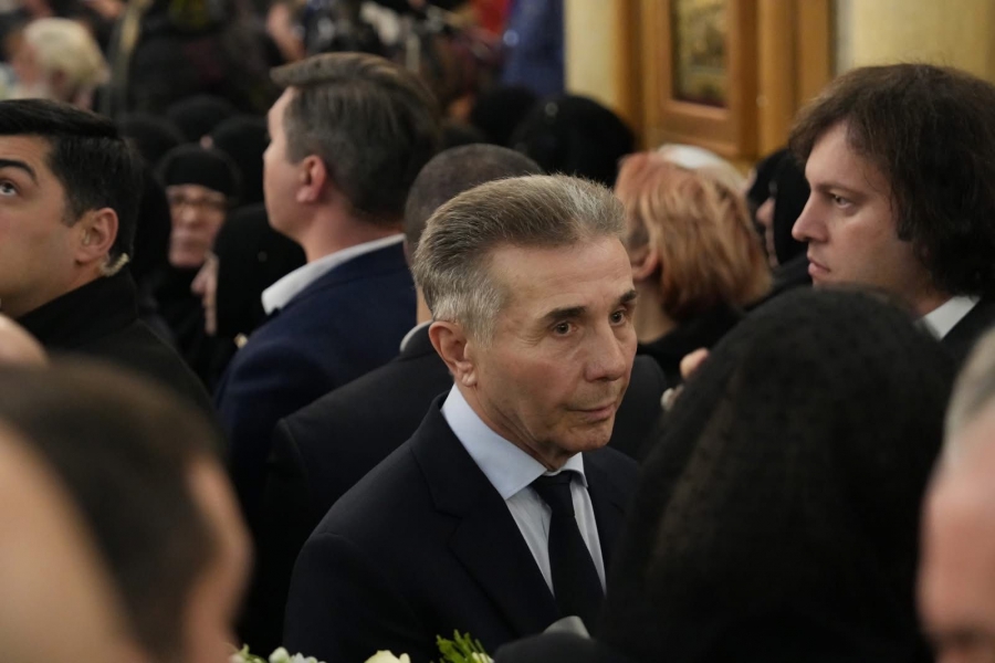 ამ ქვეყნის თითოეული შვილი მთელი სისავსით გრძნობს, რამდენად დიდია დანაკლისი, რომელსაც ტოვებთ - უწმინდესო და უნეტარესო, დიდი მადლობა სიკეთის, სიბრძნისა და სიყვარულისთვის l ბიძინა ივანიშვილი