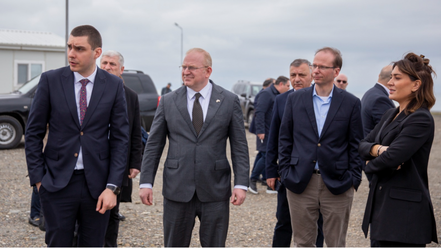 თამარ იოსელიანმა ამერიკულ დელეგაციას ანაკლიის ნავსადგურის სამშენებლო და სარკინიგზო განვითარების გეგმები გააცნო