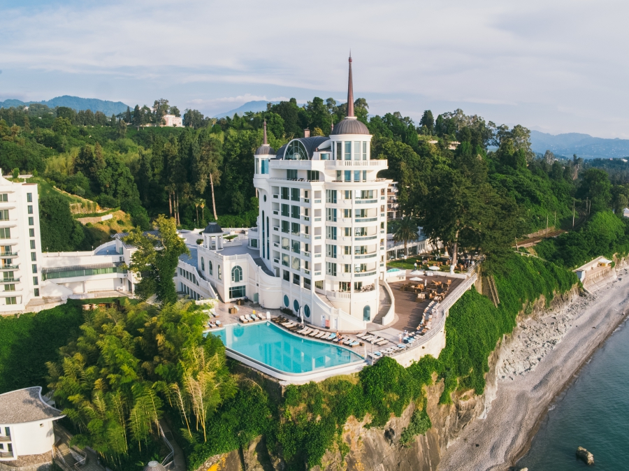რა სიახლეებს შესთავაზებს Castello Mare Hotel & Wellness Resort დამსვენებლებს ახალ სეზონზე - ინტერვიუ აღმასრულებელ დირექტორთან