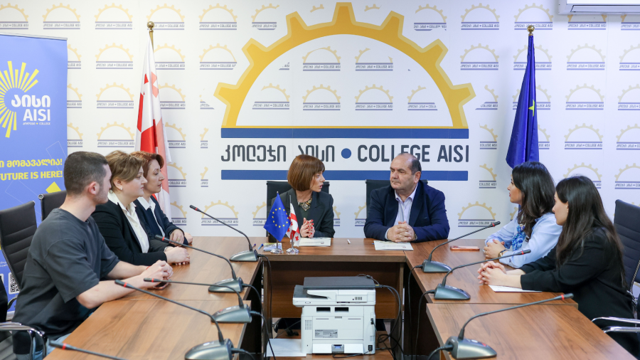 სსიპ გარემოსდაცვითი ინფორმაციისა და განათლების ცენტრსა და პროფესიულ კოლეჯ „აისი“-ს შორის ურთიერთთანამშრომლობის მემორანდუმი გაფორმდა