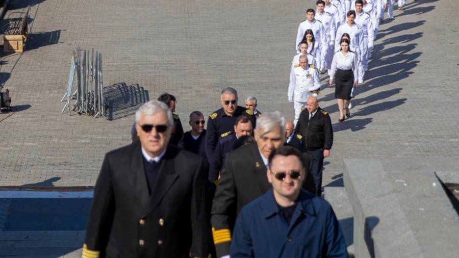 ბათუმის სახელმწიფო საზღვაო აკადემიის სტუდენტებმა პატრიარქის ხსოვნას პატივი მიაგეს