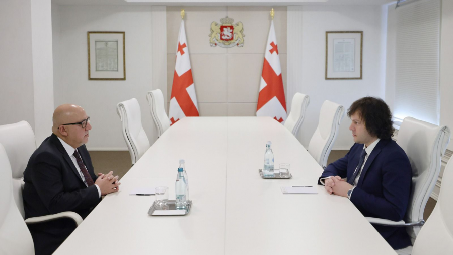 საქართველოს პრემიერ-მინისტრი ირაკლი კობახიძე თურქეთის ელჩს ალი ქაან ორბაის შეხვდა, რომელიც საქართველოში დიპლომატიურ მისიას ასრულებს