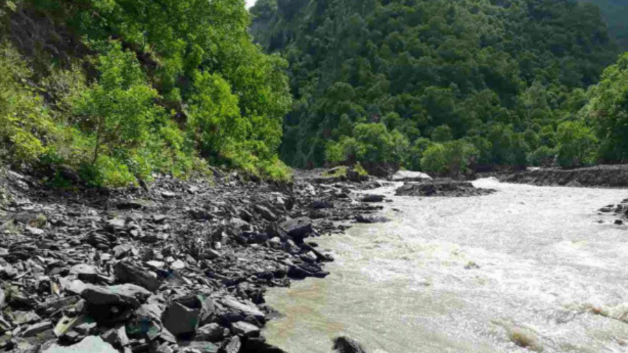 სოფელ ჰერეთისკართან მსუბუქი ავტოტრანსპორტის მოძრაობა აკრძალულია