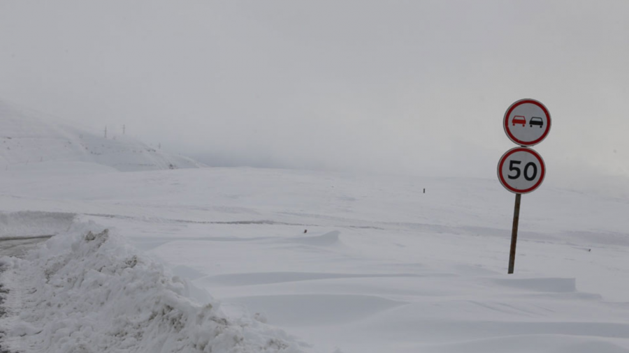 Vehicle movement on Gudauri (Post)-Kobi section is prohibited amid high avalanche risk