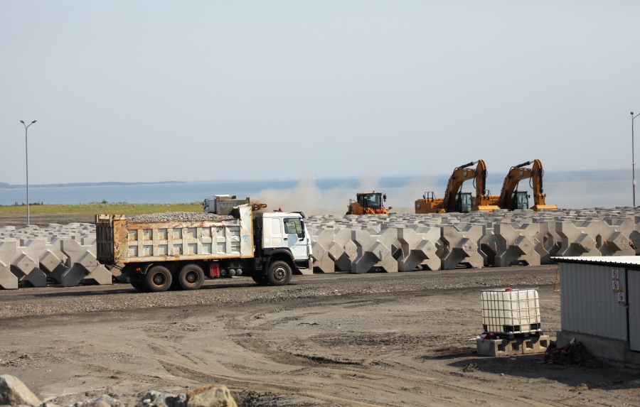 ანაკლიის ღრმაწყლოვანი ნავსადგურის დაღრმავებასთან და ტალღამტეხის მოწყობასთან დაკავშირებული ხელშეკრულება გადაიხედა - პროექტის ღირებულება $52.5 მილიონით შემცირდა