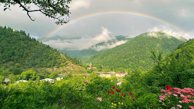 ლენტეხი მივიწყებულია, როცა ზემო სვანეთში ტურისტული ბუმია - Lentekhi Mountain Inn