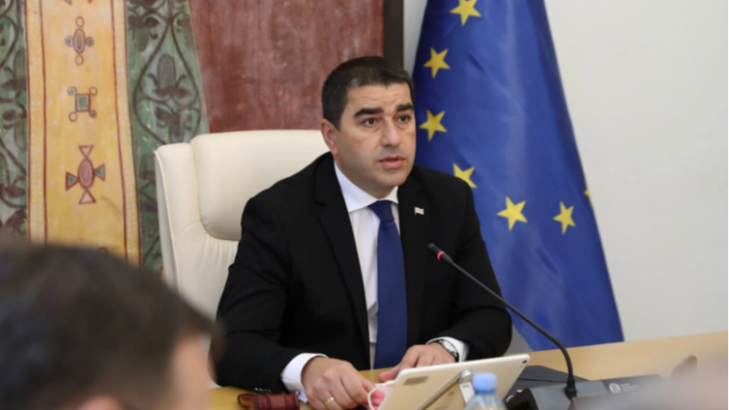 ქორწინებისთვის დასაშვები ასაკი, 18 წელი, კონსტიტუციაში ჩაიწერება - პარლამენტის თავმჯდომარე