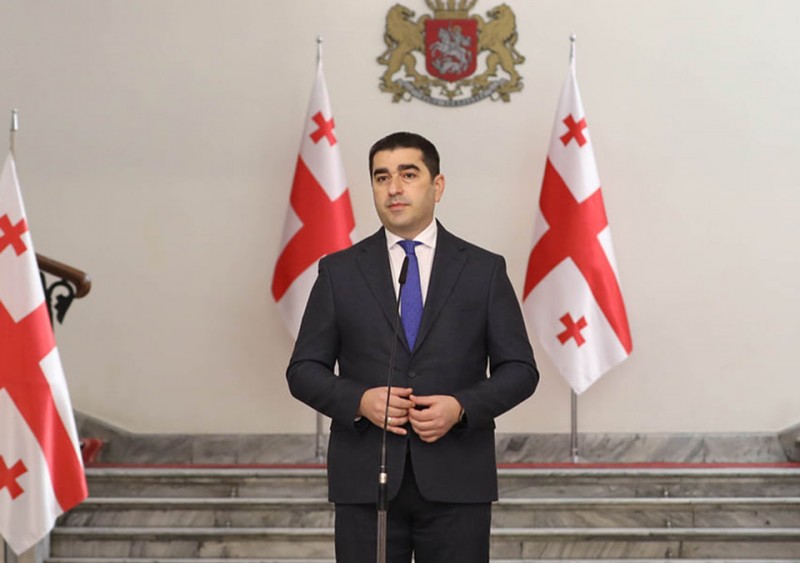 ხვალ მნიშვნელოვანი მომენტია განსახილველი, ერთ-ერთი ეპიზოდი, რომელიც შეეხება ბიზნესის რეკეტს და დღეს ეს ბიზნესის რეკეტიორები ზოგი პოლიტიკაში არიან და ზოგი მედიაში - შალვა პაპუაშვილი