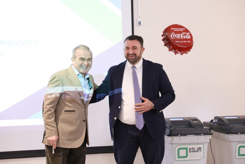ბიზნესისთვის ​საარჩევნო ელექტრონული აპარატების დემონსტრირება დაიწყო - ცესკომ პირველი პრეზენტაცია „კოკა-კოლა ბოთლერს ჯორჯიაში“ გამართა