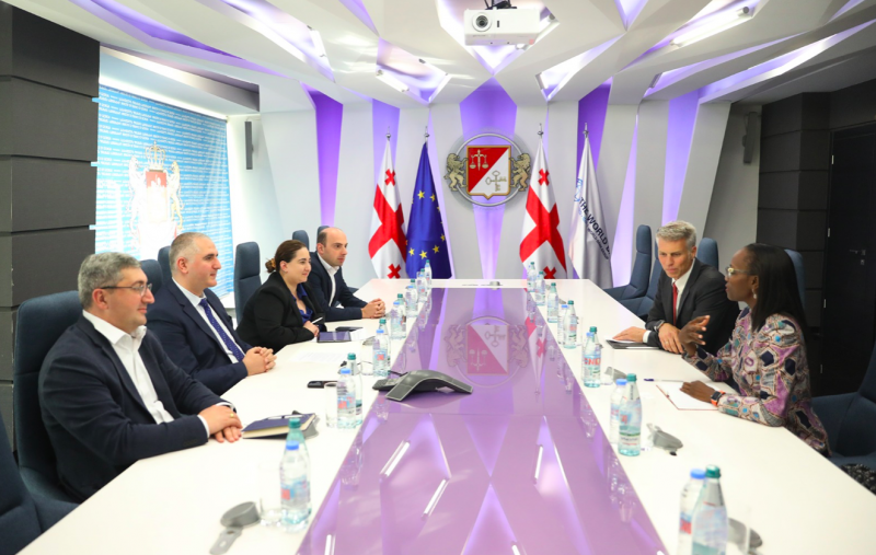 ლაშა ხუციშვილი მსოფლიო ბანკის ახალ რეგიონულ დირექტორს შეხვდა
