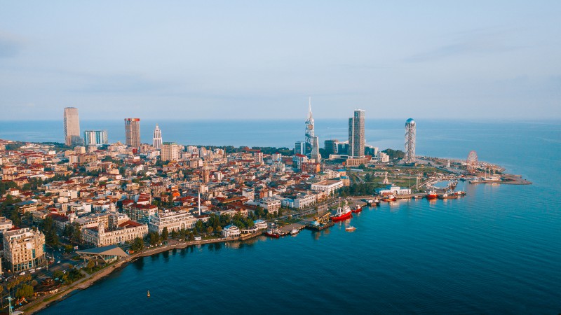 6 თვეში საერთაშორისო ტურიზმიდან შემოსავალმა 1.8 მილიარდი დოლარი შეადგინა