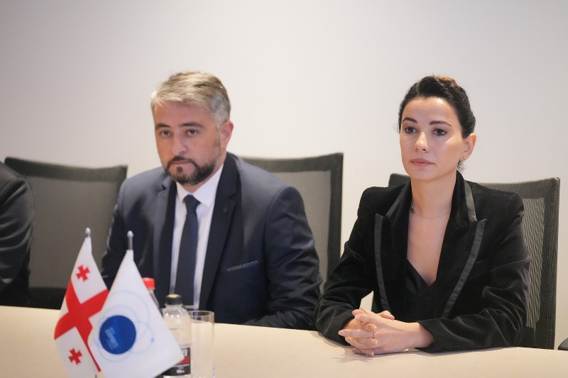 მარიამ ქვრივიშვილმა საქართველოს აეროპორტების გაერთიანების თანამშრომლებს ახალი ხელმძღვანელი ლევან მოსეშვილი წარუდგინა